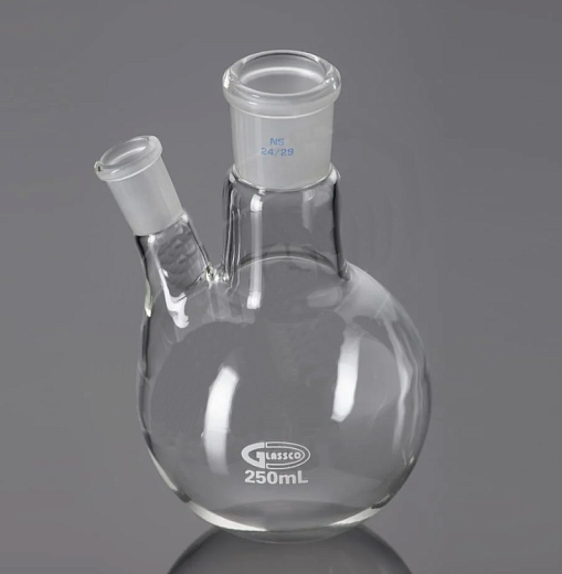 Колба двугорлая, угловая, 50 мл, высота 90 мм, центральный шлиф 24/29, боковой шлиф 14/23, 1 шт. в упаковке, Glassco