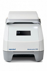 ДНК-амплификатор Mastercycler X50i, серебряный реакционный блок 96х0,2 мл, без блока управления (eco), Eppendorf Eppendorf - вид спереди