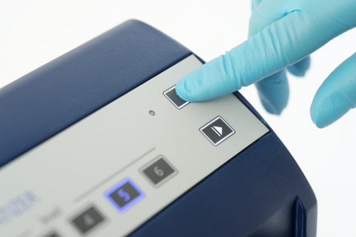 Камера автоматического опрыскивания Derivatizer для пластин 20x10 см Фото 2