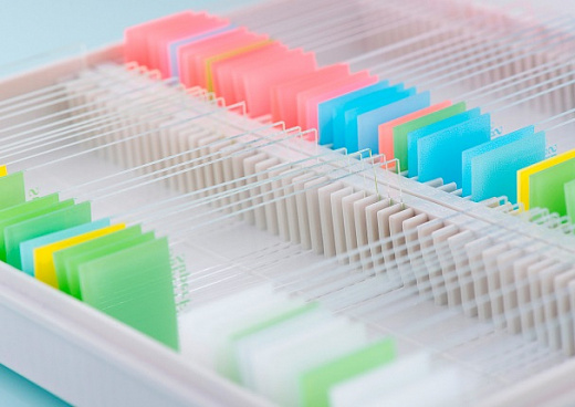 Стекло предметное, 26×76×1 мм, шлиф. кр. 90°, SuperFrost, розовое поле для маркировки, 50 шт/уп. Фото 2