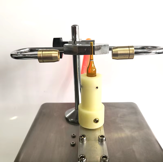 Гнездо для ампулы в запаивателе GBS-1