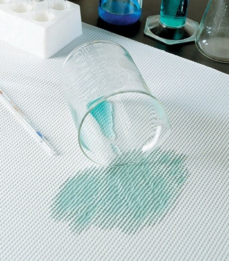 Защита рабочей поверхности, в рулоне, 0,51×46 м, 750 мл/м², 300 листов/рулон, 2 рулона/упак, Thermo FS в работе